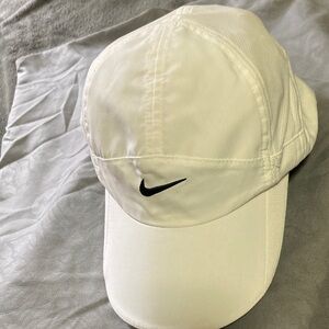 Nike Classic White Hat